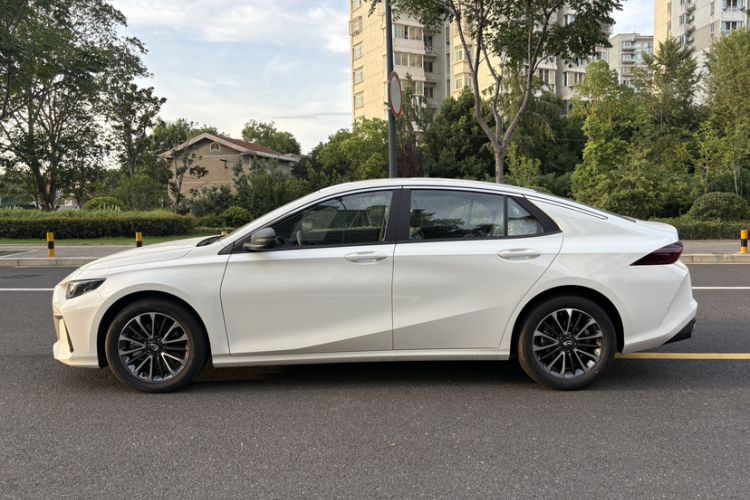 Used GAC Trumpchi EMPOW 2023 Shadow Leopard H High-Energy Hybrid Edition Exterior 5
