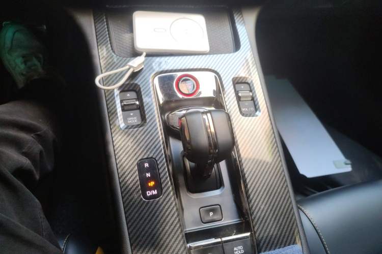 Used GAC Trumpchi EMPOW 2023 270T DCT J16 Version Gear Lever