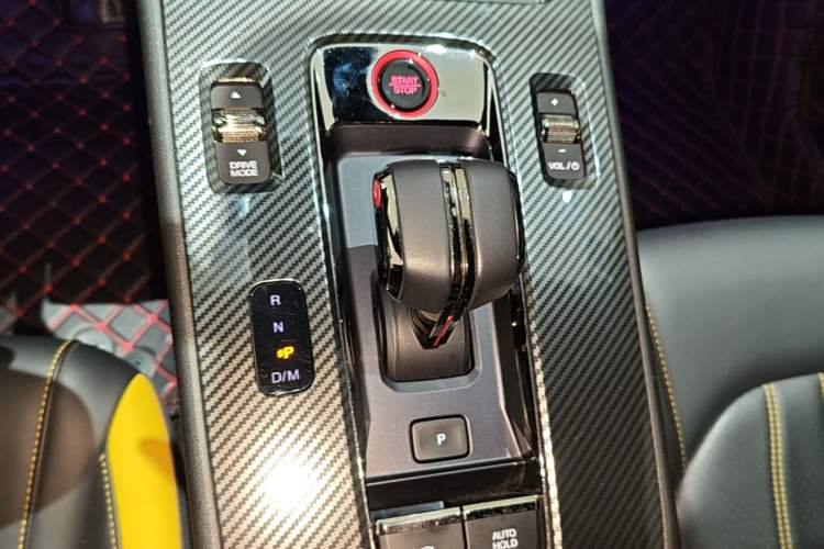 Used GAC Trumpchi EMPOW 2023 270T DCT J15 Version Gear Lever