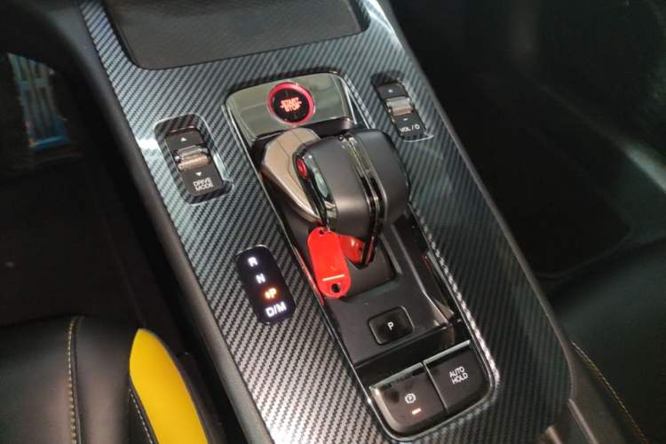 Used GAC Trumpchi EMPOW 2023 270T DCT J16 Version Gear Lever