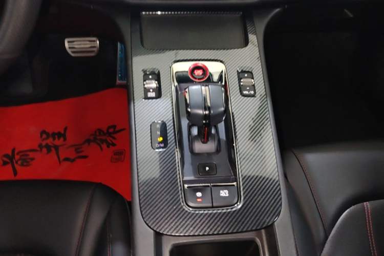Used GAC Trumpchi EMPOW 2023 270T DCT J16 Version Gear Lever