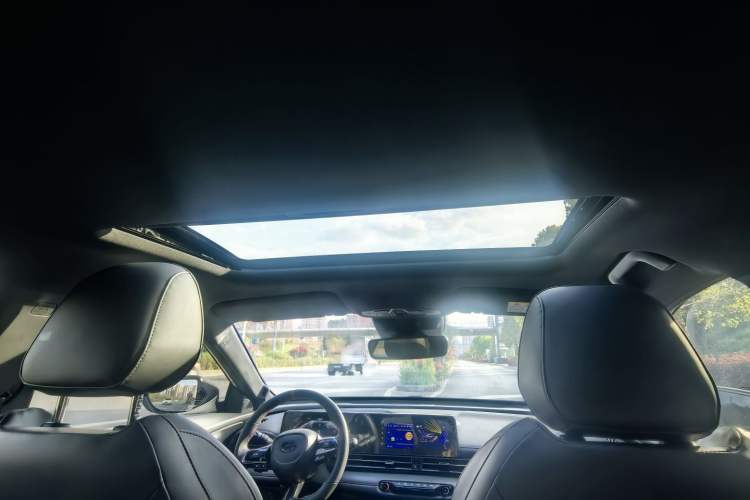 Used GAC Trumpchi EMPOW 2023 270T DCT J16 Version Headliner