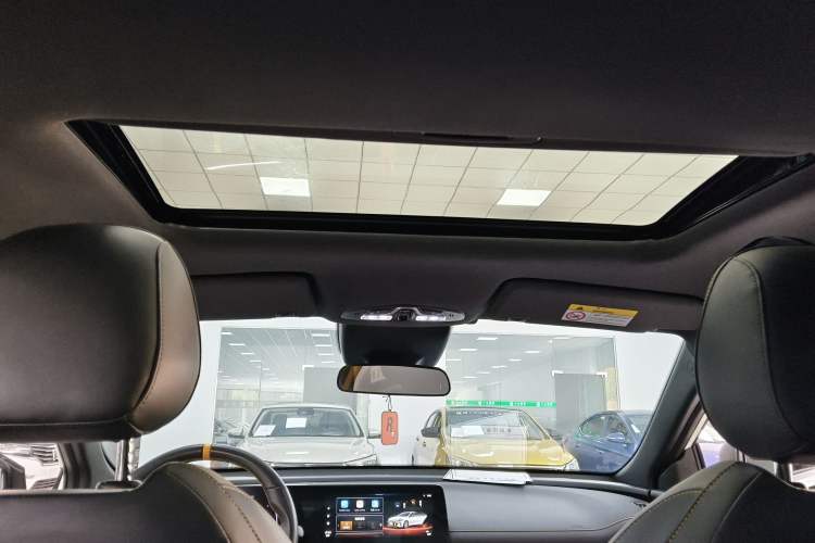 Used GAC Trumpchi EMPOW 2023 270T DCT J15 Version Headliner