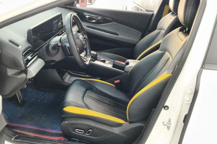 Used GAC Trumpchi EMPOW 2023 270T DCT J15 Version Interior 1