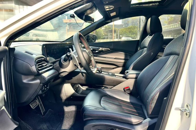 Used GAC Trumpchi EMPOW 2023 270T DCT J15 Version Interior 2