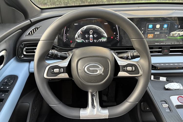 Used GAC Trumpchi EMPOW 2023 Shadow Leopard H High-Energy Hybrid Edition Interior 4