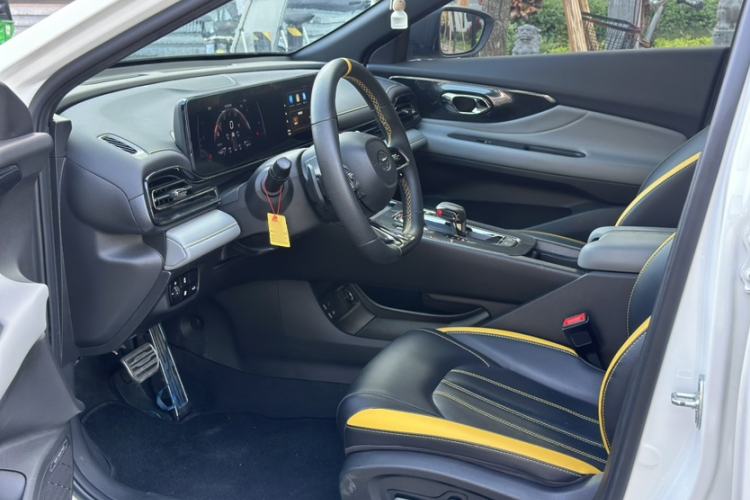 Used GAC Trumpchi EMPOW 2023 270T DCT J15 Version Interior 5