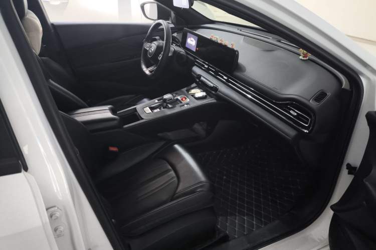 Used GAC Trumpchi EMPOW 2023 Shadow Leopard H High-Energy Hybrid Edition Interior 9