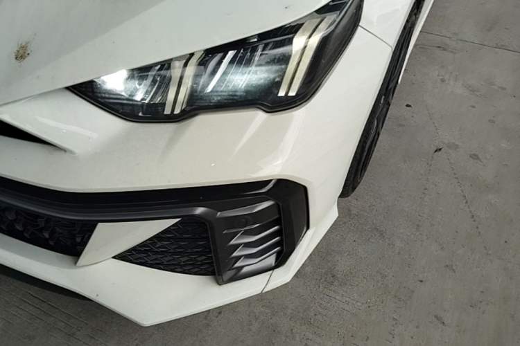 Used GAC Trumpchi EMPOW 2023 400T Automatic R MAX Left Front Headlight