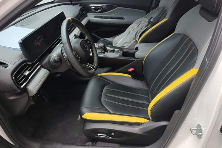 Used GAC Trumpchi EMPOW 2023 270T DCT J15 Version Left Front Seat