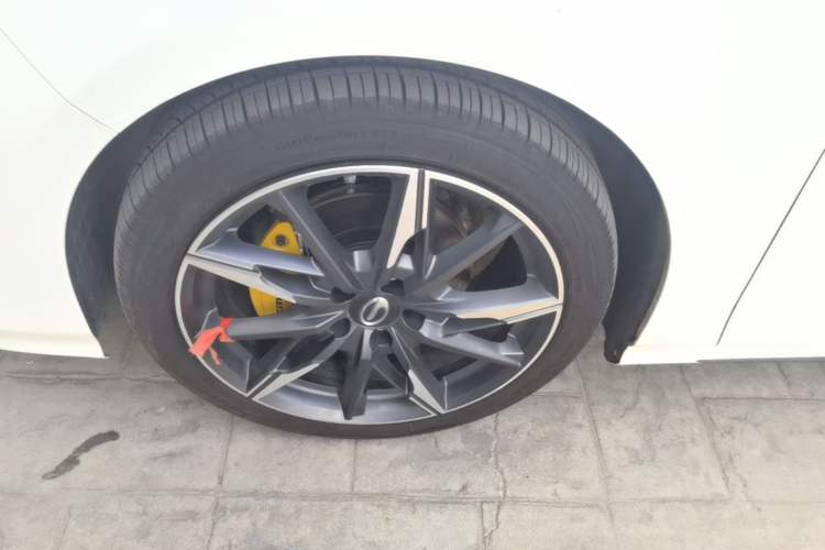 Used GAC Trumpchi EMPOW 2023 270T DCT J16 Version Left Front Wheel Hub