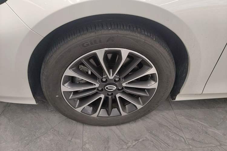 Used GAC Trumpchi EMPOW 2023 Shadow Leopard H High-Energy Hybrid Edition Left Front Wheel Hub