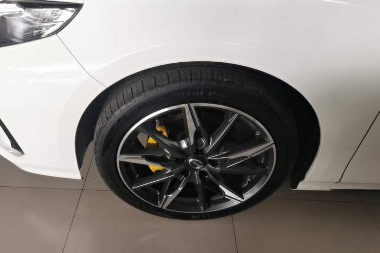 Used GAC Trumpchi EMPOW 2023 270T DCT J15 Version Left Front Wheel Hub