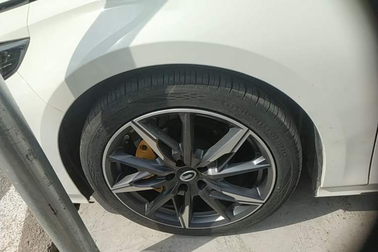 Used GAC Trumpchi EMPOW 2023 270T DCT J11 Version Left Front Wheel Hub