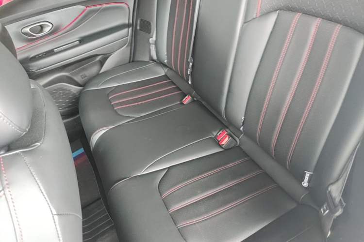 Used GAC Trumpchi EMPOW 2023 Shadow Leopard H High-Energy Hybrid Edition Left Rear Seat