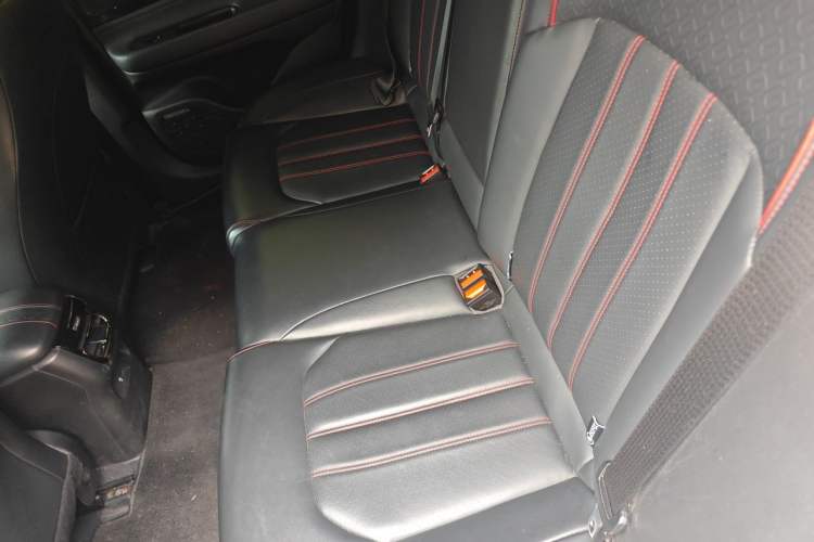 Used GAC Trumpchi EMPOW 2023 270T DCT J16 Version Left Rear Seat