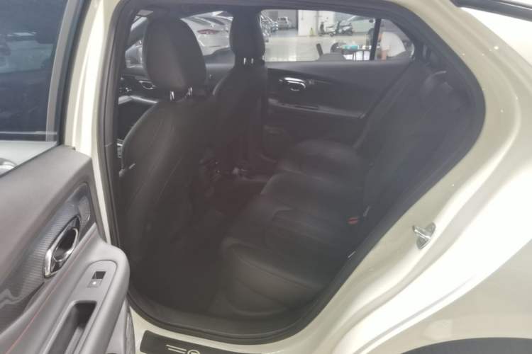 Used GAC Trumpchi EMPOW 2023 270T DCT J15 Version Left Rear Seat