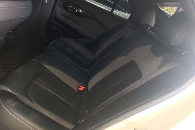 Used GAC Trumpchi EMPOW 2023 400T Automatic R PRO Left Rear Seat