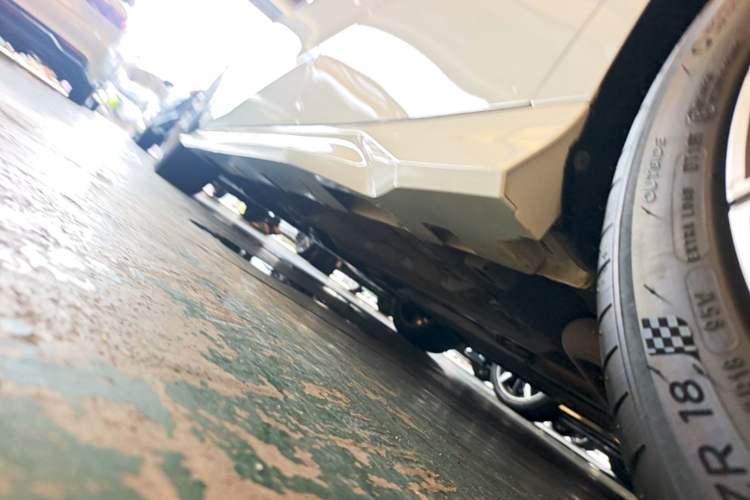Used GAC Trumpchi EMPOW 2023 400T Automatic R PRO Left Side Sill