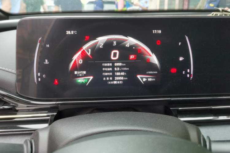 Used GAC Trumpchi EMPOW 2023 400T Automatic R PRO Odometer Close Up