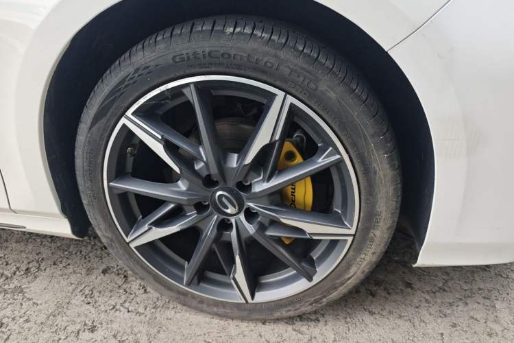 Used GAC Trumpchi EMPOW 2023 270T DCT J16 Version Right Front Wheel Hub