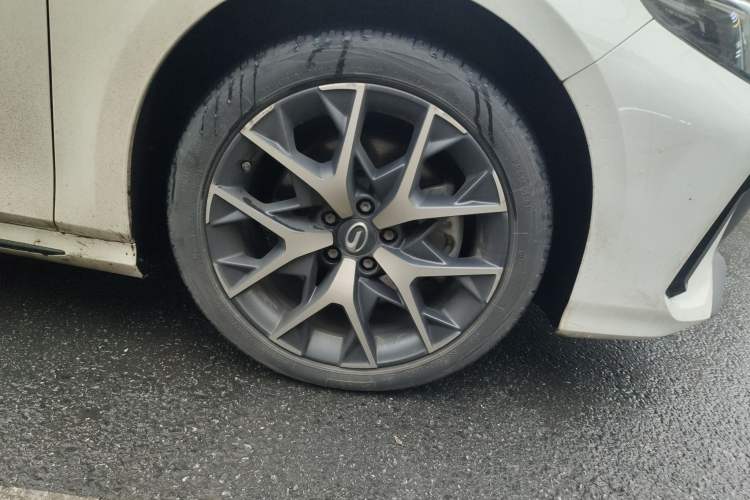 Used GAC Trumpchi EMPOW 2023 Shadow Leopard H Smart Hybrid Edition Right Front Wheel Hub