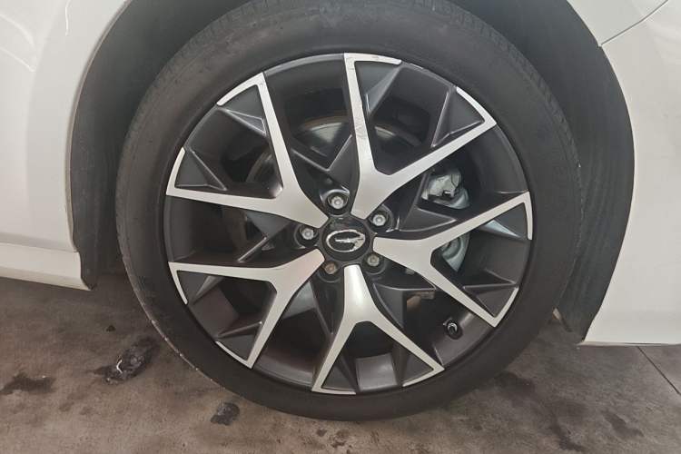 Used GAC Trumpchi EMPOW 2023 Shadow Leopard H High-Energy Hybrid Edition Right Front Wheel Hub