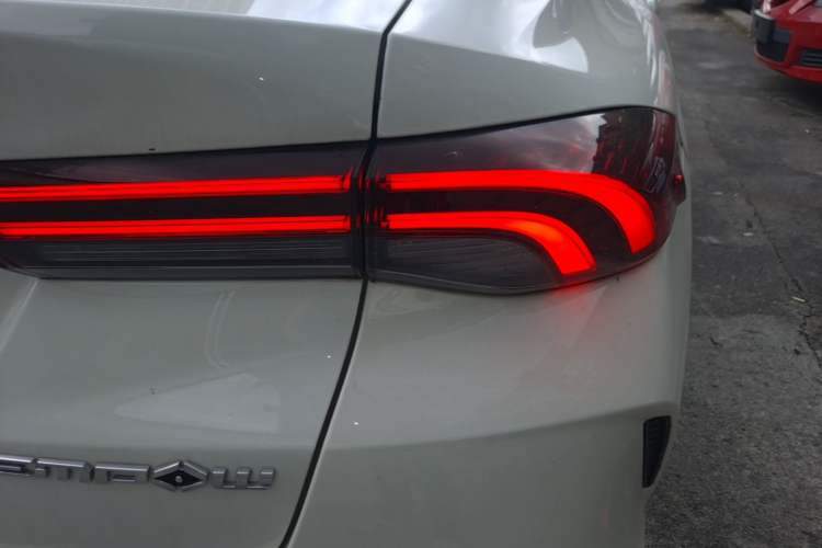 Used GAC Trumpchi EMPOW 2023 270T DCT J15 Version Right Rear Taillight