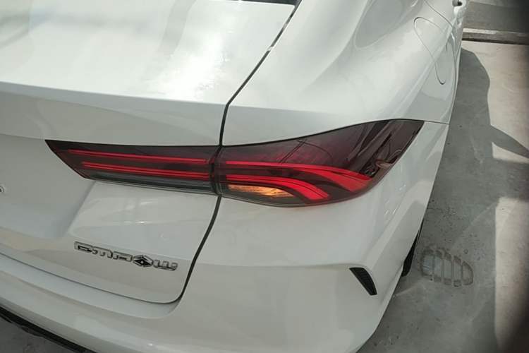Used GAC Trumpchi EMPOW 2023 270T DCT J11 Version Right Rear Taillight