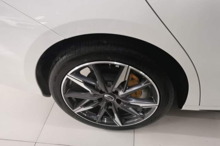 Used GAC Trumpchi EMPOW 2023 270T DCT J15 Version Right Rear Wheel Hub