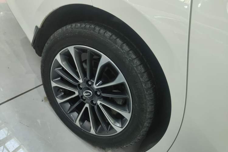 Used GAC Trumpchi EMPOW 2023 Shadow Leopard H High-Energy Hybrid Edition Right Rear Wheel Hub