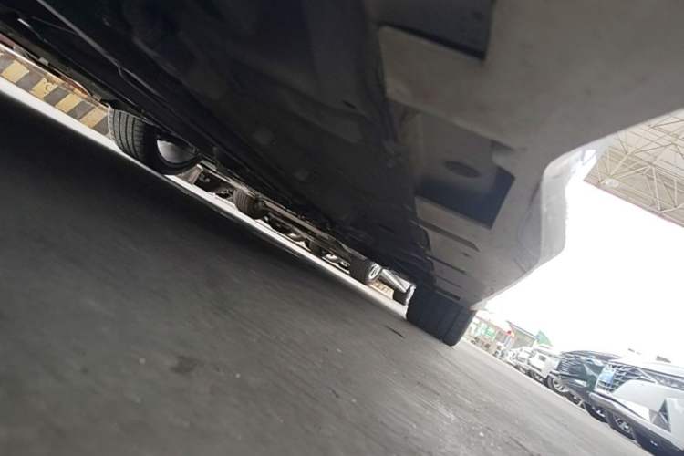 Used GAC Trumpchi EMPOW 2023 400T Automatic R MAX Right Side Sill
