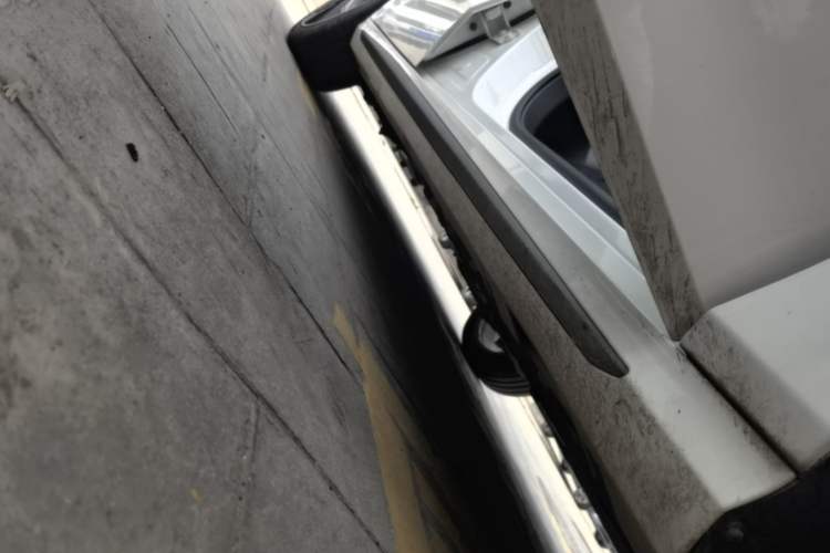 Used GAC Trumpchi EMPOW 2023 270T DCT J16 Version Right Side Sill