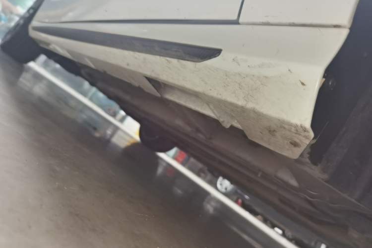 Used GAC Trumpchi EMPOW 2023 270T DCT J15 Version Right Side Sill