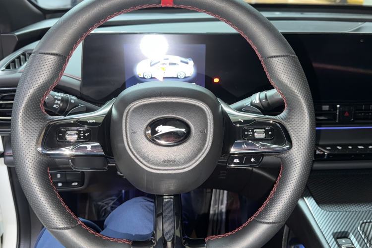 Used GAC Trumpchi EMPOW 2023 270T DCT J15 Version Steering Wheel