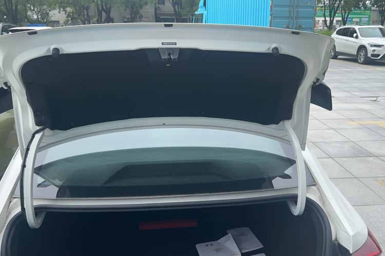 Used GAC Trumpchi EMPOW 2023 400T Automatic R MAX Trunk