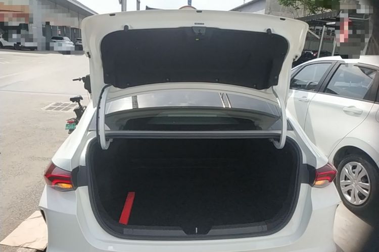 Used GAC Trumpchi EMPOW 2023 270T DCT J11 Version Trunk