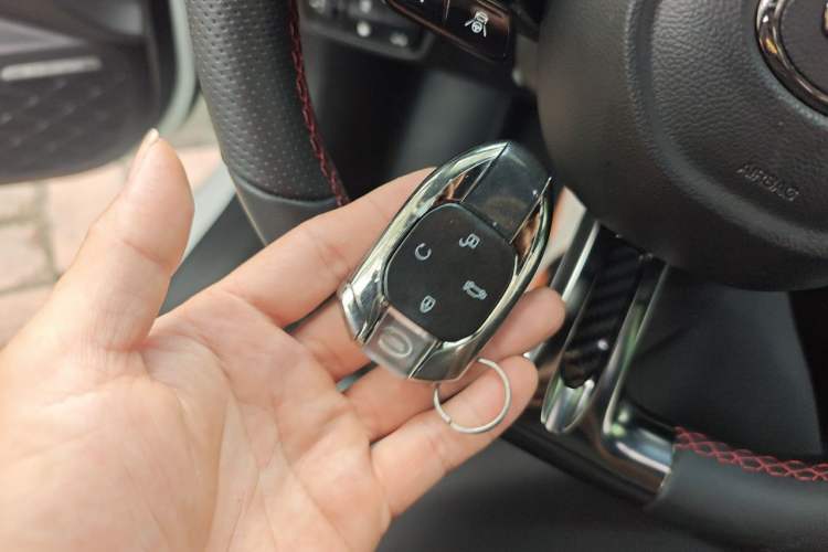 Used GAC Trumpchi EMPOW 2023 270T DCT J16 Version Vehicle Key