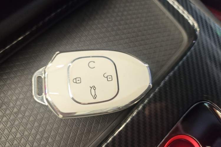 Used GAC Trumpchi EMPOW 2023 270T DCT J15 Version Vehicle Key