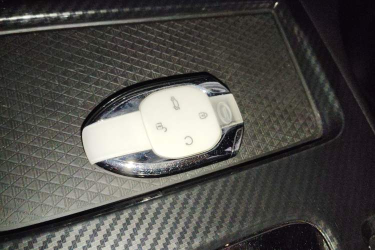 Used GAC Trumpchi EMPOW 2023 270T DCT J15 Version Vehicle Key