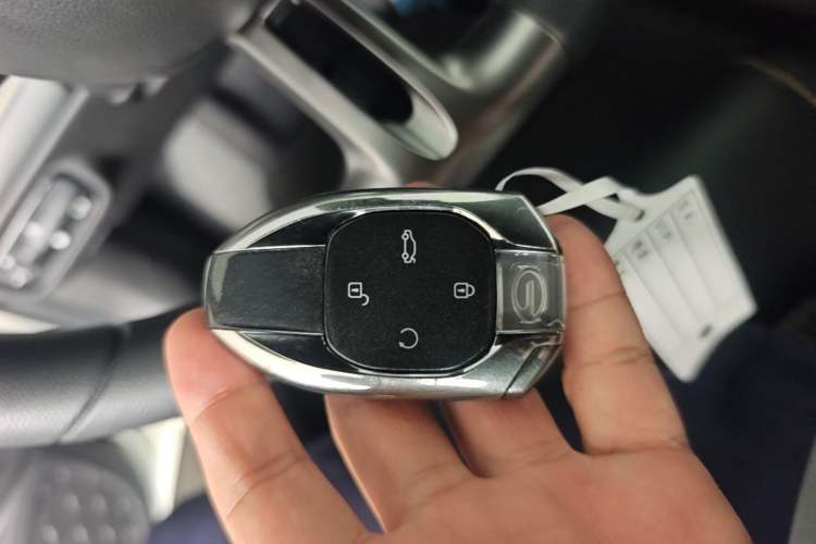 Used GAC Trumpchi EMPOW 2023 270T DCT J11 Version Vehicle Key