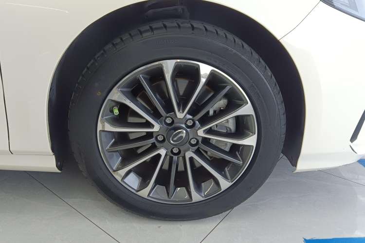 Used GAC Trumpchi EMPOW 2023 Shadow Leopard H High-Energy Hybrid Edition Left Front Wheel Hub