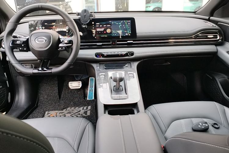 Used GAC Trumpchi EMPOW 2024 270T DCT Yingbao R-Style Edition Center Console