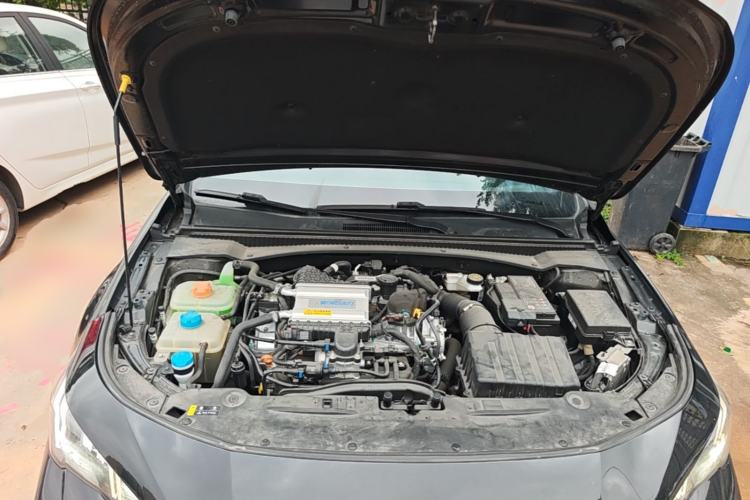 Used GAC Trumpchi EMPOW 2024 270T DCT Yingbao R-Style Edition Engine Bay