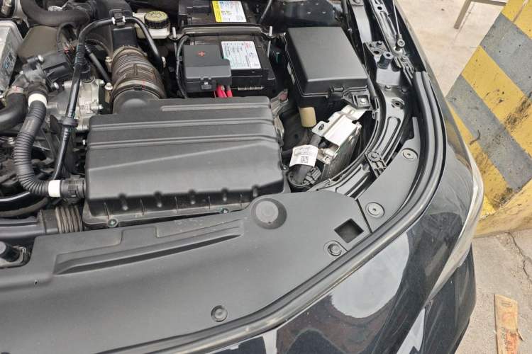 Used GAC Trumpchi EMPOW 2024 400T Automatic Yingbao R MAX Edition Engine Bay Left