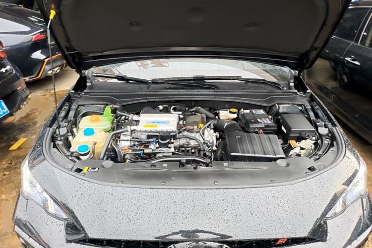 Used GAC Trumpchi EMPOW 2024 270T DCT Yingbao R-Style Edition Engine Bay