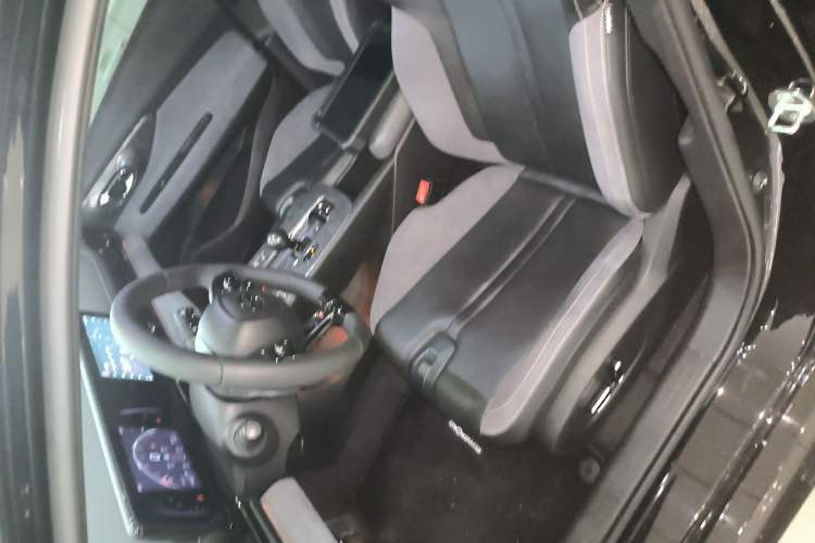 Used GAC Trumpchi EMPOW 2024 400T Automatic Yingbao R PRO Edition Left Front Seat
