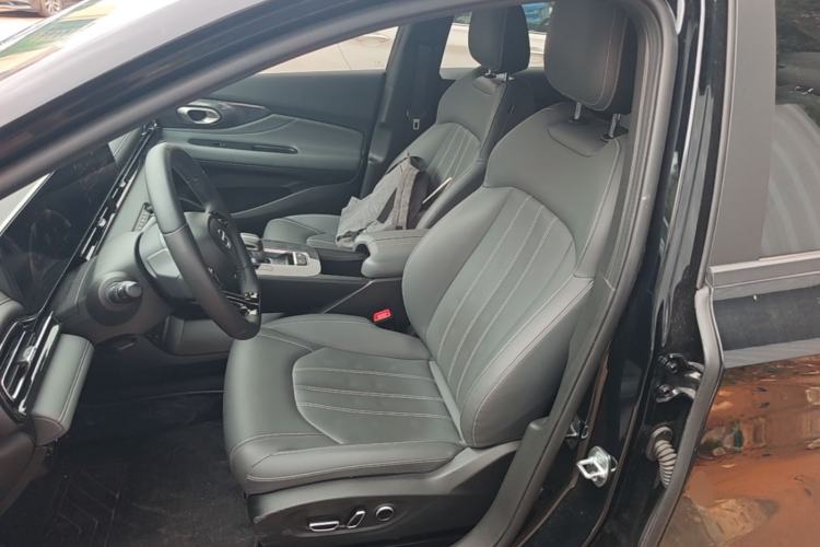 Used GAC Trumpchi EMPOW 2024 270T DCT Yingbao R-Style Edition Left Front Seat