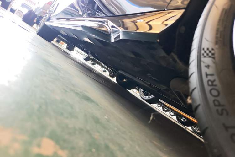 Used GAC Trumpchi EMPOW 2024 400T Automatic Yingbao R PRO Edition Left Side Sill