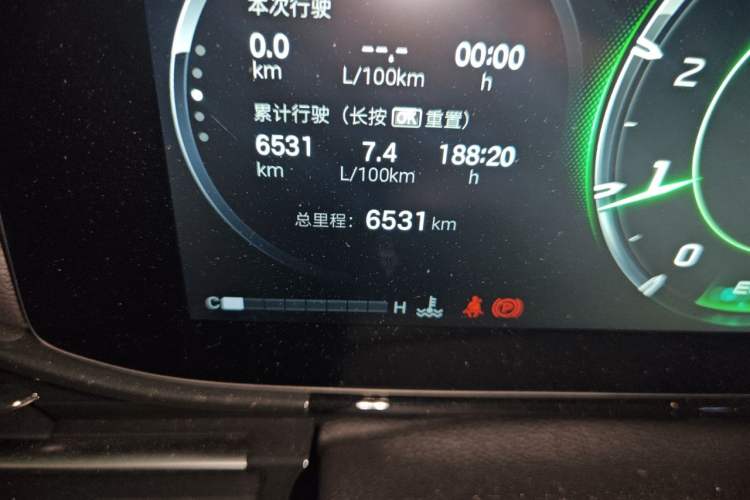 Used GAC Trumpchi EMPOW 2024 270T DCT Yingbao R-Style Edition Odometer Close Up